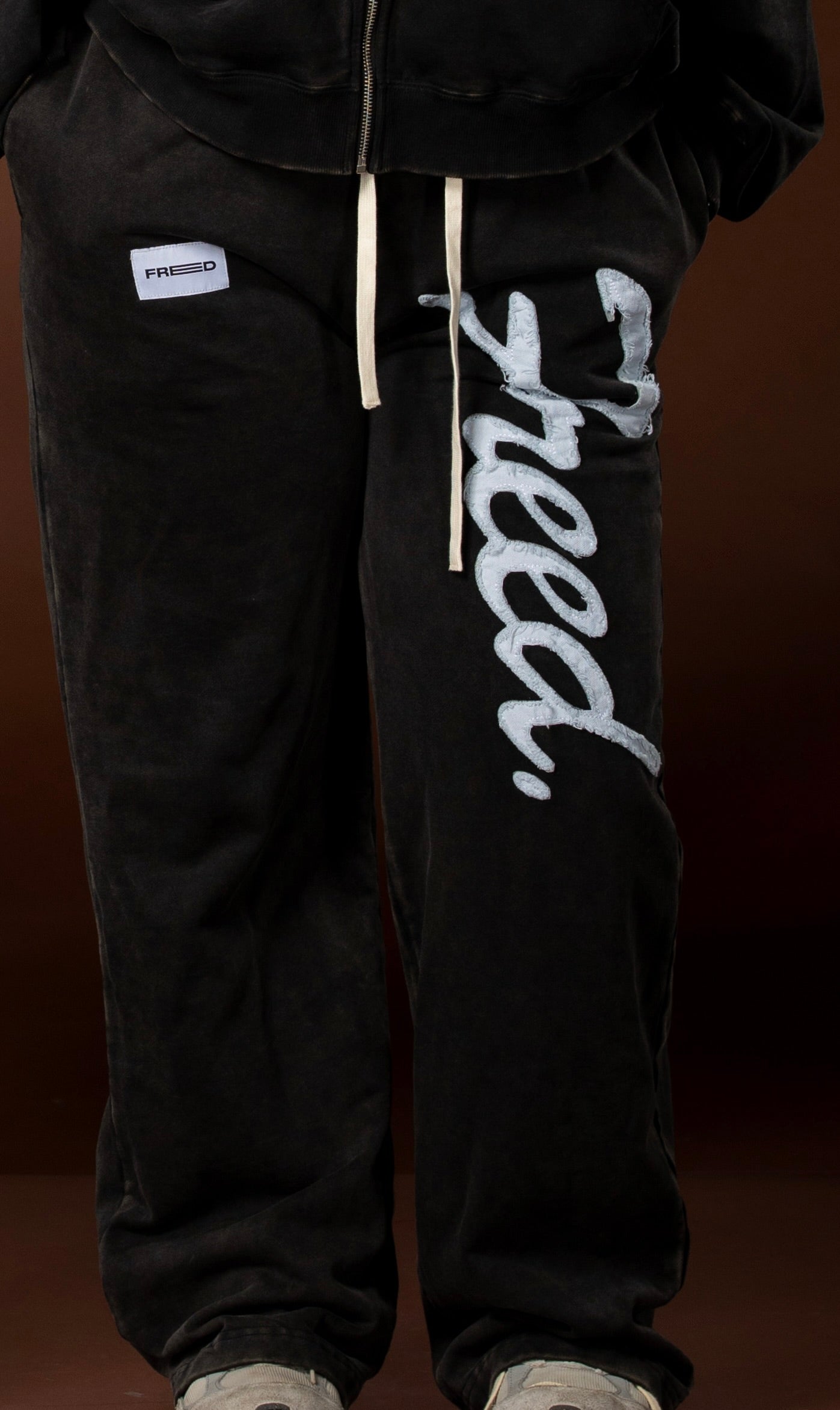 "FREED" SWEATPANTS